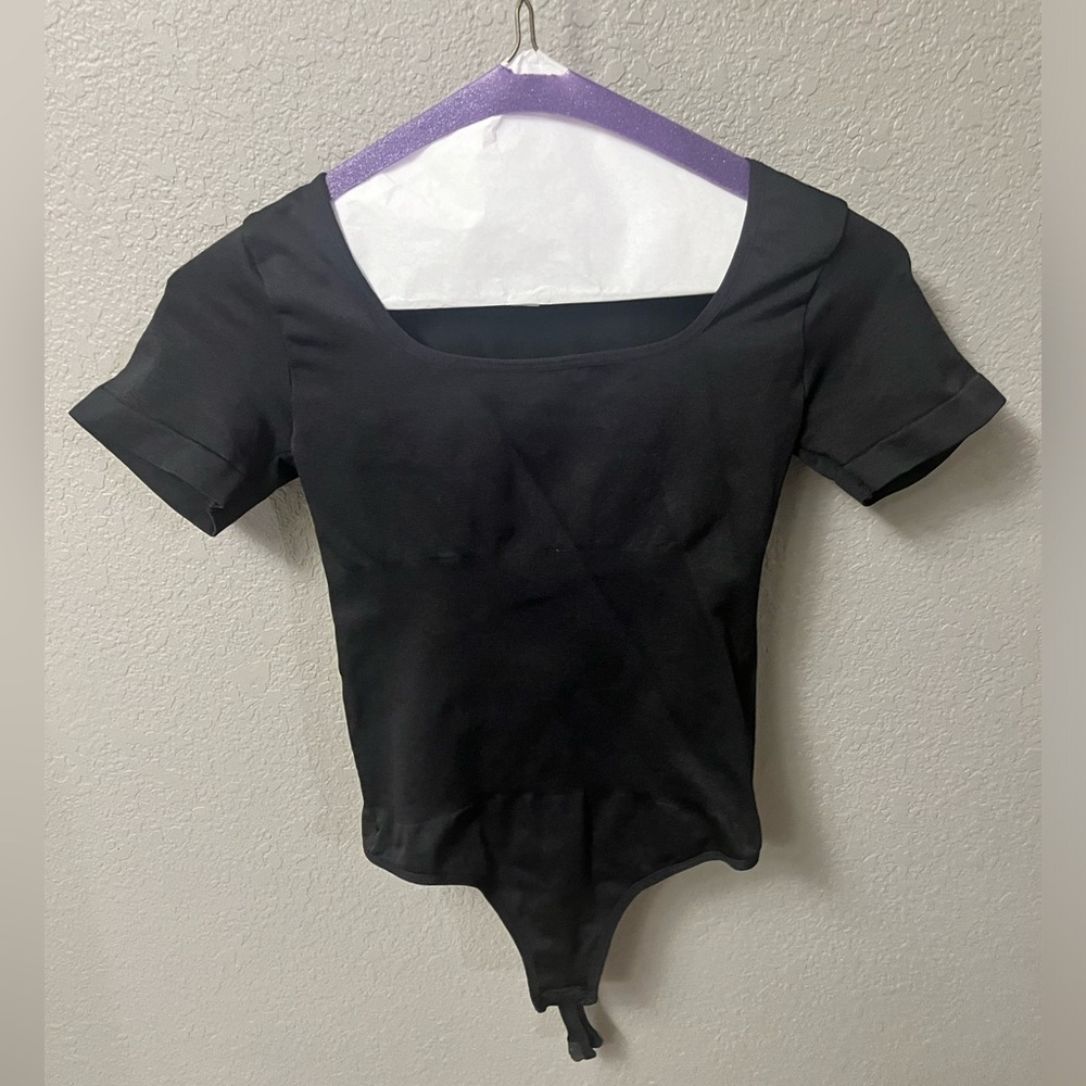 Heyshape medium black square neck bodysuit